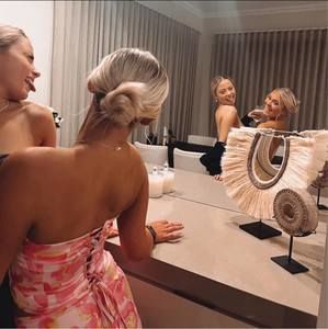 Meet your Posher, Ash